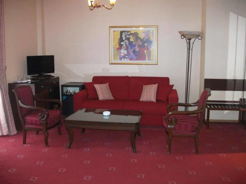 Rex Hotel Anabolu Dış mekan fotoğraf