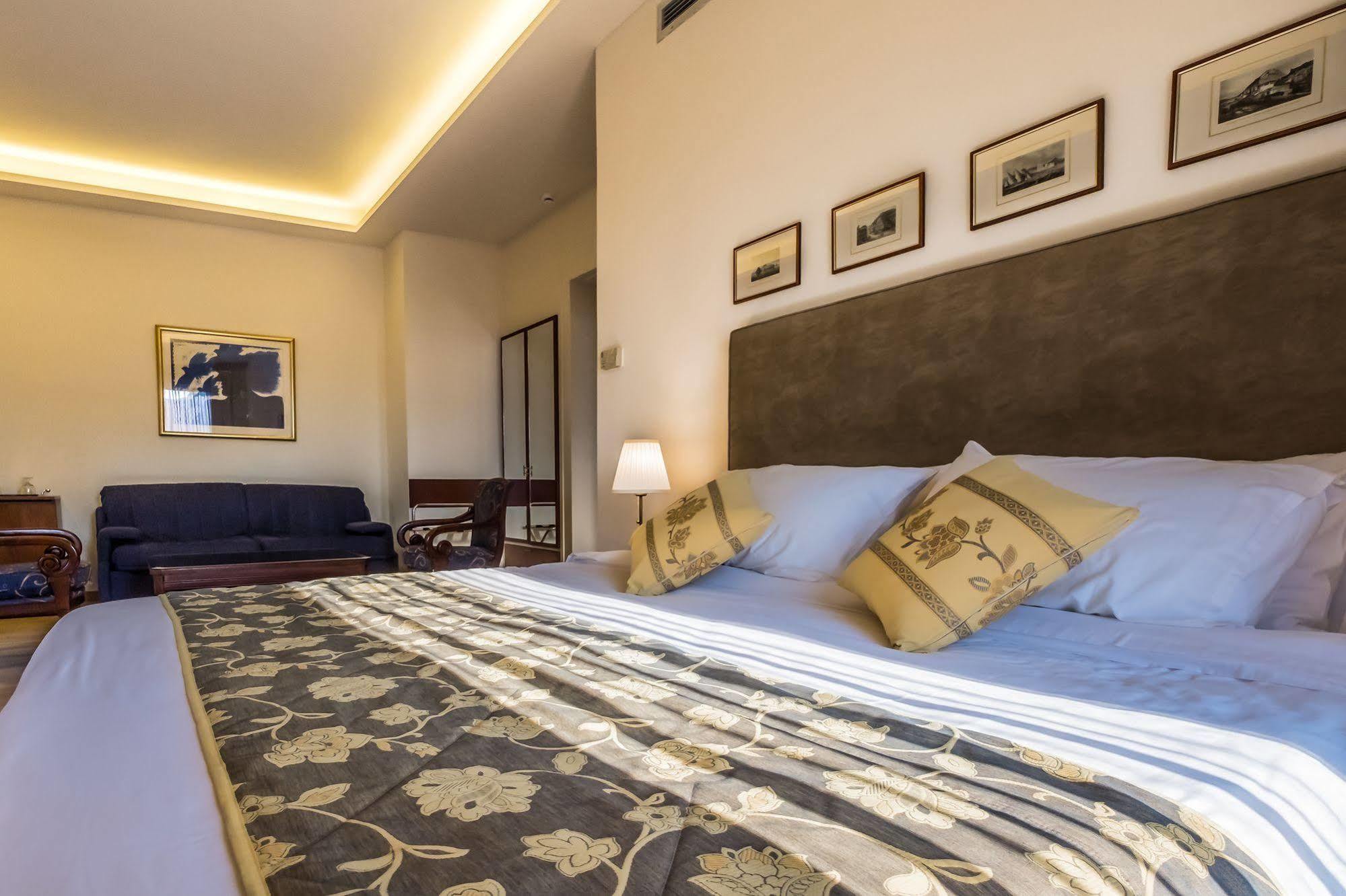 Rex Hotel Anabolu Dış mekan fotoğraf